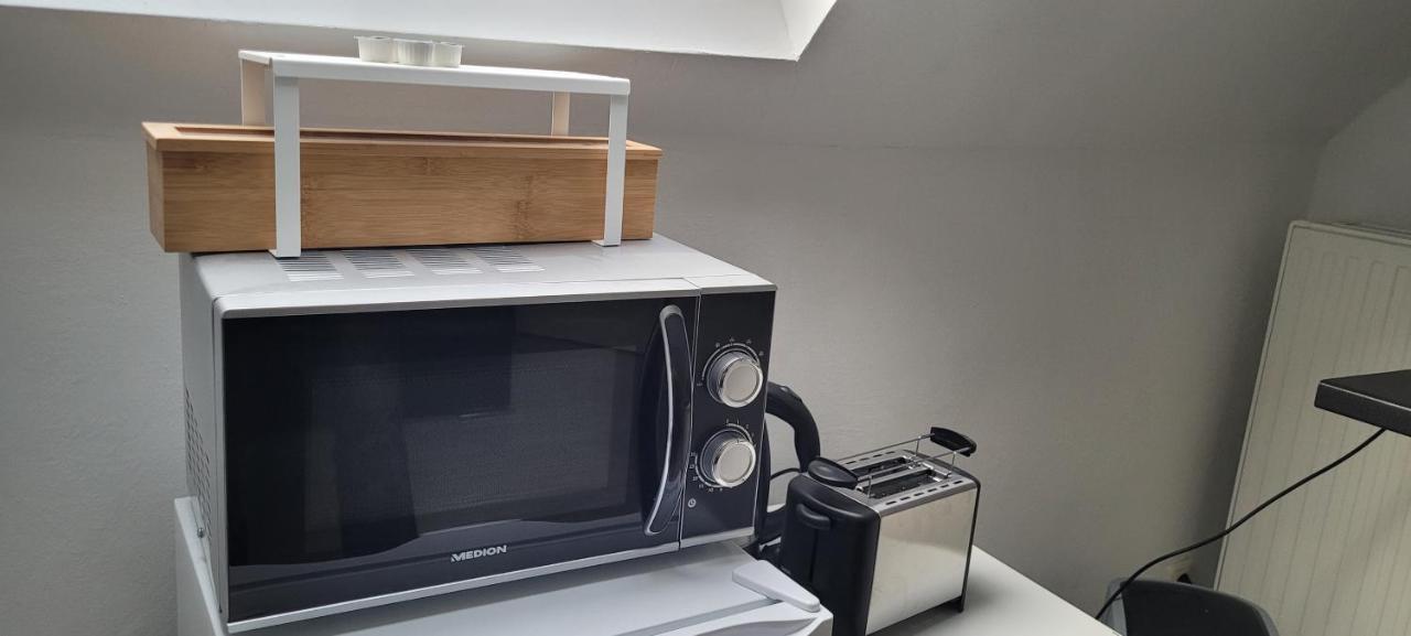 3 Zimmer, Parkplatz, W-Lan, Homeoffice Bergisch Gladbach Exterior foto